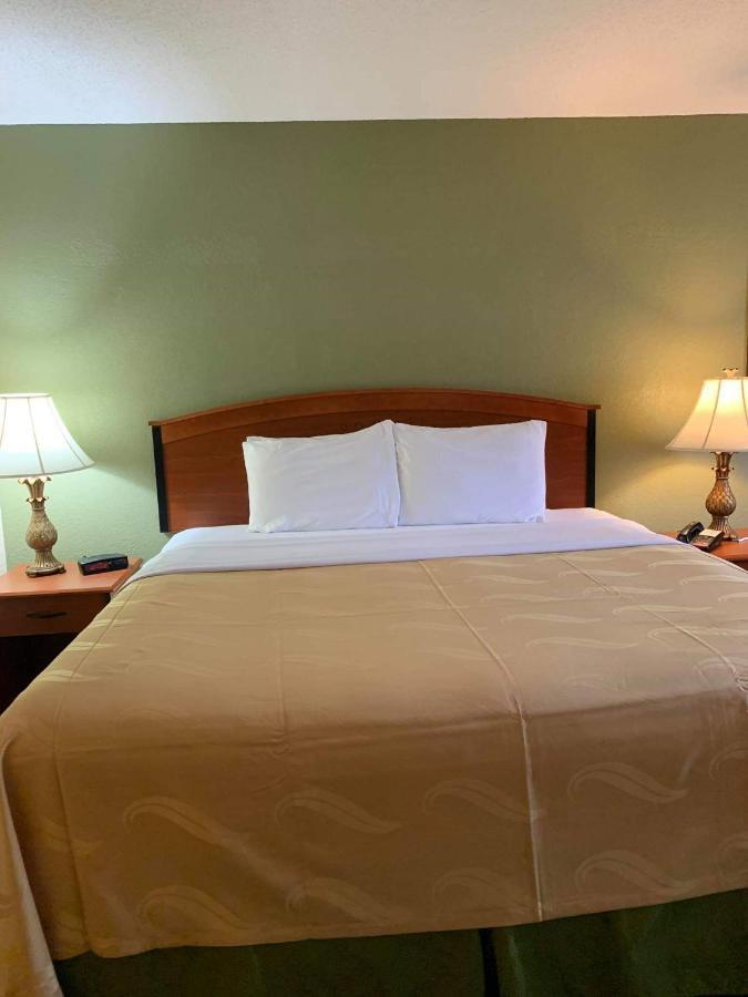 Quality Inn & Suites Prestonsburg Экстерьер фото